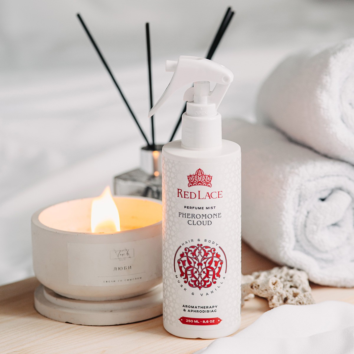 Red Lace Pheromone Cloud парфюмированный мист с феромонами, 250мл