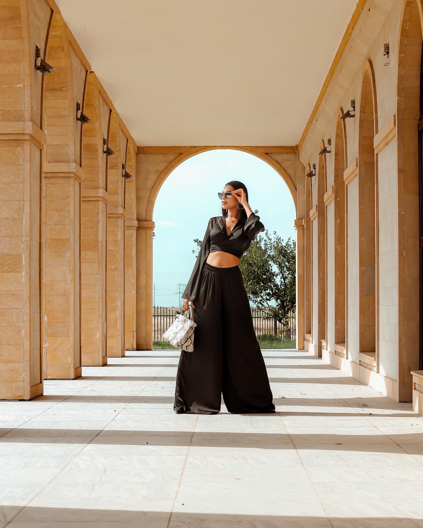 Instinto костюм Nicki, Черный