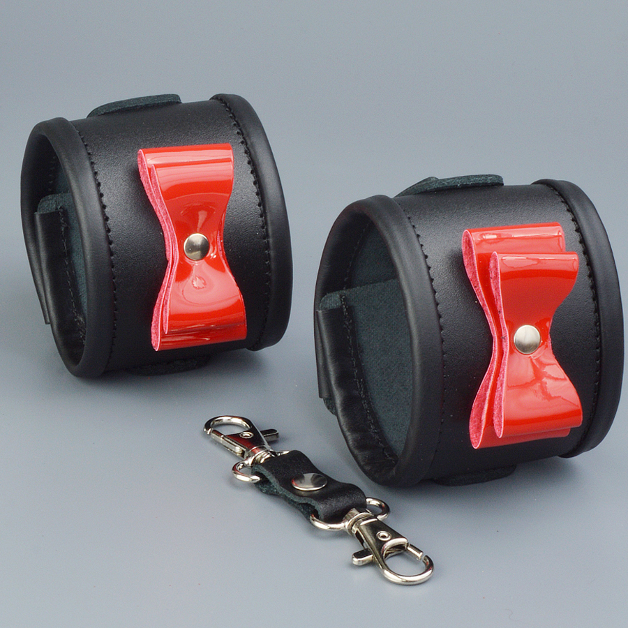 Sitabella наручники из натуральной кожи с ярко-красным бантом 3163-1, Черный 